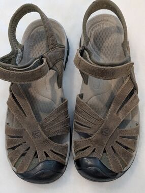 Keen Brown Suede Closed-Toe Outdoor Sandals Sz 8